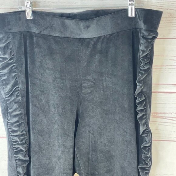 Torrid Womens Black Full Length Signature Waist Ruched Velour Side Legging Sz 3X - Picture 2 of 11